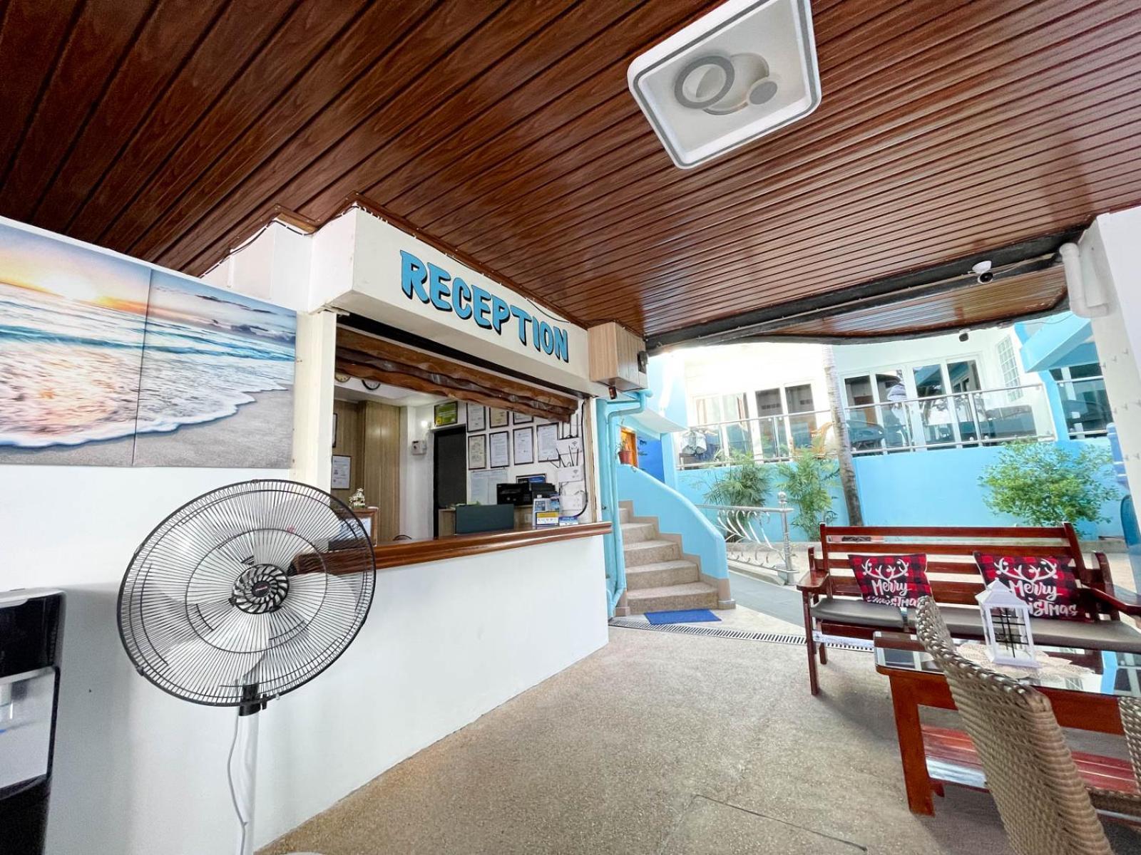 Montani Beach Resort Puerto Galera Powered By Cocotel Exteriör bild